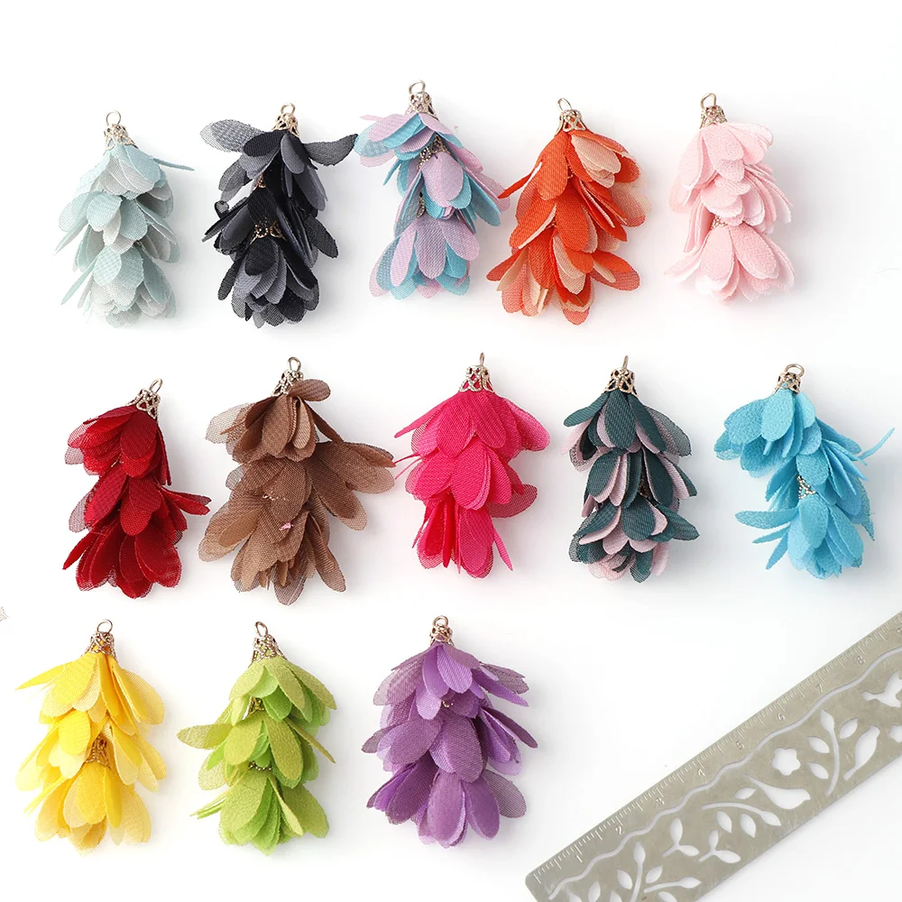 10Pcs 52mm Mix Color Three-layer Fabric Tassel For Purl Macrame DIY Jewelry Key Chain Cellphone Straps Earring Necklace Pendant
10Pcs 52mm Mix Color Three-layer Fabric Tassel For Purl Macrame DIY Jewelry Key Chain Cellphone Straps Earring Necklace Pendant