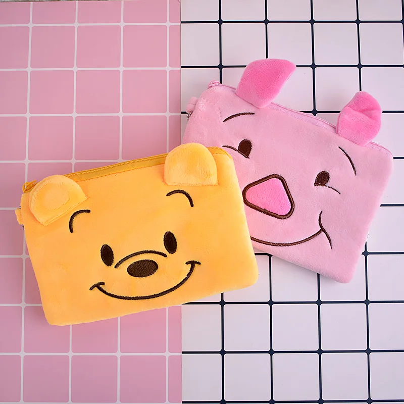 IVYYE 1PCS Bear Piglet Anime Plush Coin Purse Cartoon Soft Change Purses Coins Pouch Money Wallet Card Key Bags Kid Gift
IVYYE 1PCS Bear Piglet Anime Plush Coin Purse Cartoon Soft Change Purses Coins Pouch Money Wallet Card Key Bags Kid Gift