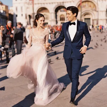Custom Made New Navy Blue Mens One Button Modern Slim Fit Weding Tuxedos 2 Piece Groom Wear Men Suits (Jacket+Pants) L630
Custom Made New Navy Blue Mens One Button Modern Slim Fit Weding Tuxedos 2 Piece Groom Wear Men Suits (Jacket+Pants) L630