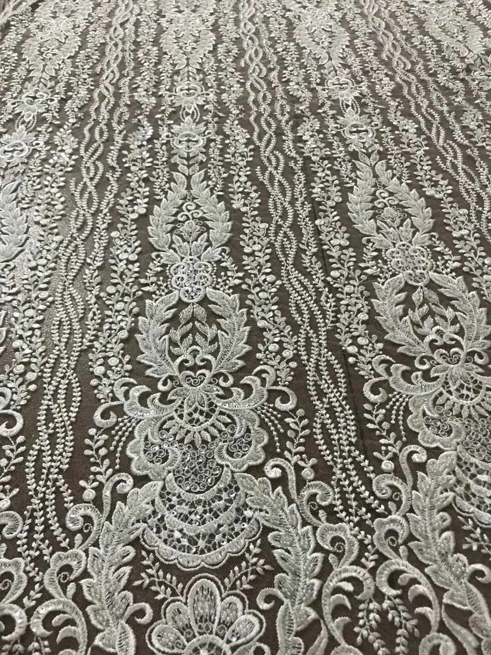embroidered lace fabric good looking JIANXI.C-52027 bridal lace fabric wholesale african french lace fabric
embroidered lace fabric good looking JIANXI.C-52027 bridal lace fabric wholesale african french lace fabric