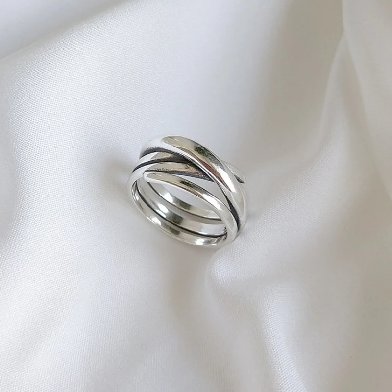925 Silver Retro Multi-layer Stacking Cross Over Ring Girl Cable Wire Crossover Vintage Band Ring for Women Wide Statement Rings
925 Silver Retro Multi-layer Stacking Cross Over Ring Girl Cable Wire Crossover Vintage Band Ring for Women Wide Statement Rings