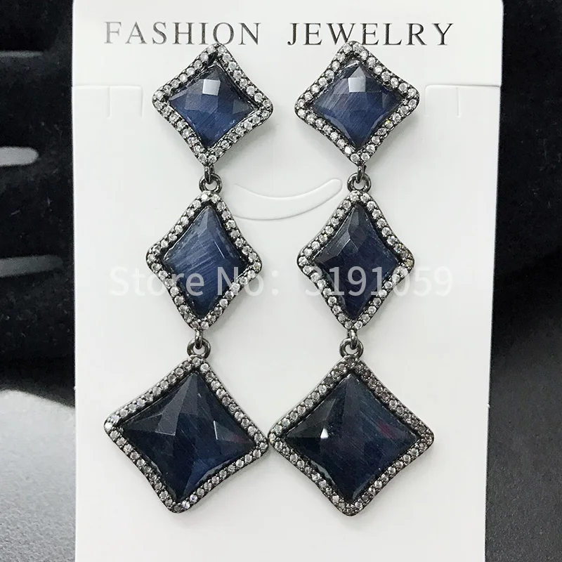 Blue crystal long earrings mirror double earrings to modify the face of stylish women
Blue crystal long earrings mirror double earrings to modify the face of stylish women