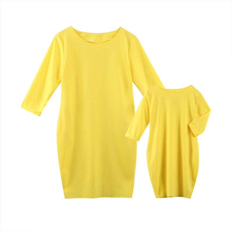 Family Dresses 2018 New Fashion Bright Yellow Matching Dresses Summer Mom Girls Dress Outfit Hot Selling Mother Daughter Clothes
Family Dresses 2018 New Fashion Bright Yellow Matching Dresses Summer Mom Girls Dress Outfit Hot Selling Mother Daughter Clothes