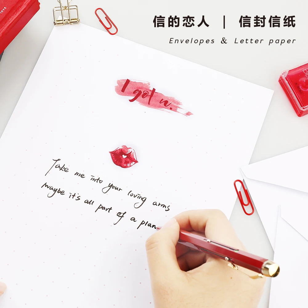 4Sets/lot Romantic Lip Kiss Lipstick Letter Pad and Envelope Set Red Watercolor Drawing Style Lover Gifts Cute Korean Stationery
4Sets/lot Romantic Lip Kiss Lipstick Letter Pad and Envelope Set Red Watercolor Drawing Style Lover Gifts Cute Korean Stationery