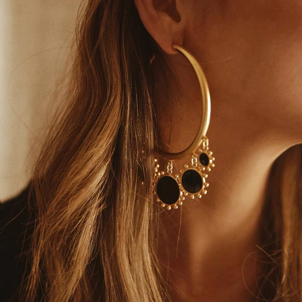 New Fashion Big Thick Gold Hoop Earrings With Small Round Red Black Charm Lady's Statement Earring Bohemian Jewelry Gift
New Fashion Big Thick Gold Hoop Earrings With Small Round Red Black Charm Lady's Statement Earring Bohemian Jewelry Gift