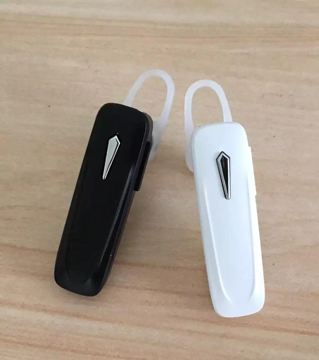 M163 earhook Wireless Earphone Mini Bluetooth Handfree With Mic For IOS Android MIC For For Iphone Samsung Huawei Phone
M163 earhook Wireless Earphone Mini Bluetooth Handfree With Mic For IOS Android MIC For For Iphone Samsung Huawei Phone