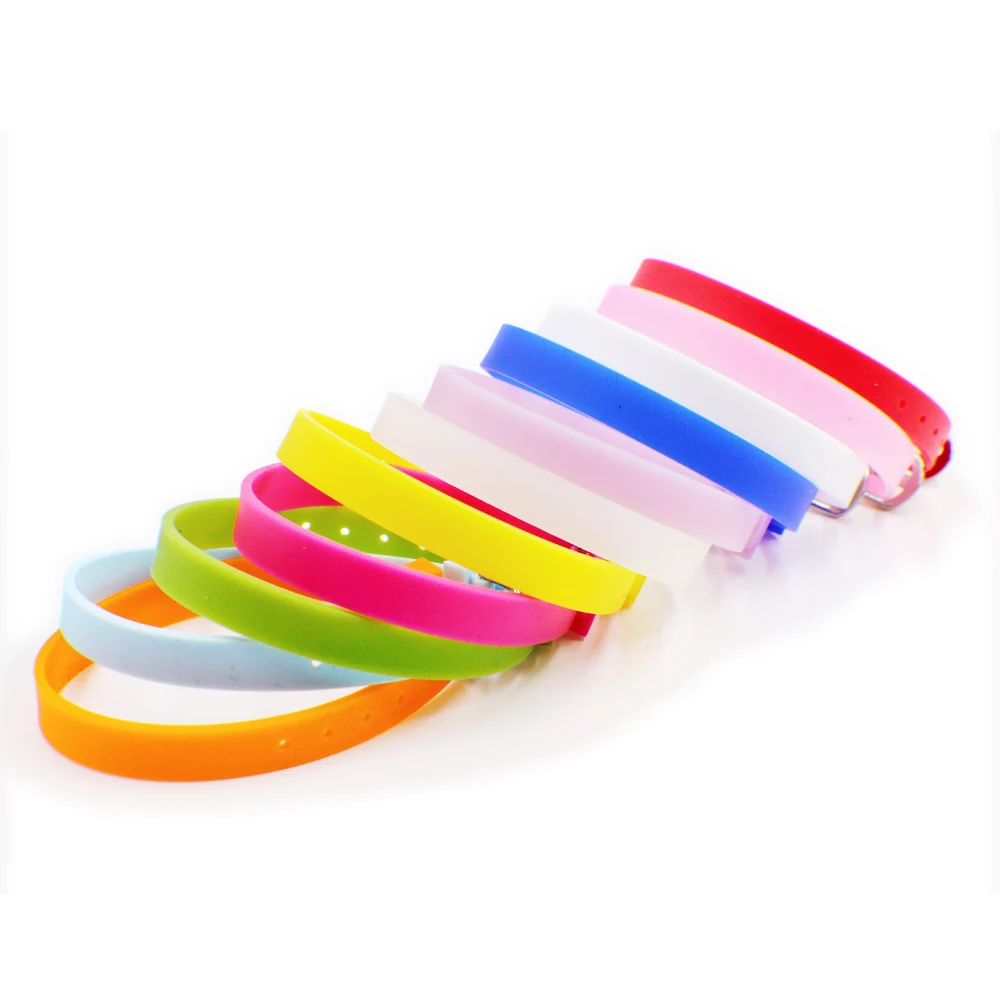 50pcs 8mm width 210mm length silicone wristband DIY Accessories Cheap!!! Fit 8mm slide letters and slide charms
50pcs 8mm width 210mm length silicone wristband DIY Accessories Cheap!!! Fit 8mm slide letters and slide charms