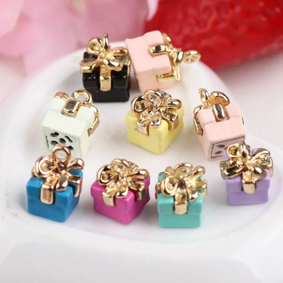 Wholesale 100PCS 3D Birthday Gift Box DIY Charms Fashion Phone Chain Keyring Handbag Necklace Bracelet Enamel Jewelry Pendants
Wholesale 100PCS 3D Birthday Gift Box DIY Charms Fashion Phone Chain Keyring Handbag Necklace Bracelet Enamel Jewelry Pendants