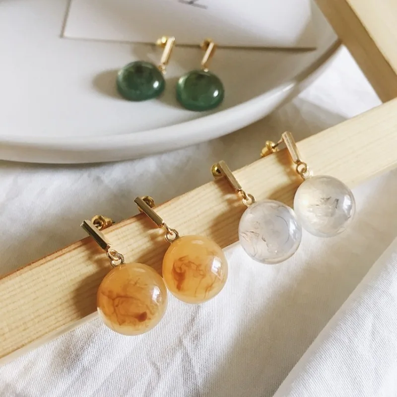 Simple Creative Lady Charm Vintage Geometric Round Resin Dangle Earrings for Women Girl's Accessories Fashion Korean Jewelry
Simple Creative Lady Charm Vintage Geometric Round Resin Dangle Earrings for Women Girl's Accessories Fashion Korean Jewelry