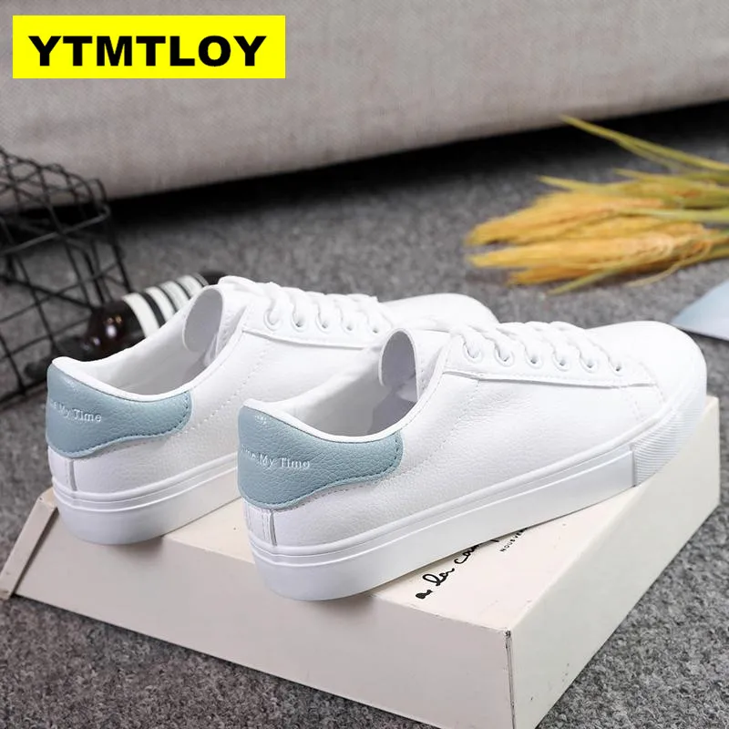 HOT Women Sneakers 2018 Fashion Breathble Vulcanized Shoes Women Pu leather Platform Shoes Women Lace up Casual Shoes White
HOT Women Sneakers 2018 Fashion Breathble Vulcanized Shoes Women Pu leather Platform Shoes Women Lace up Casual Shoes White