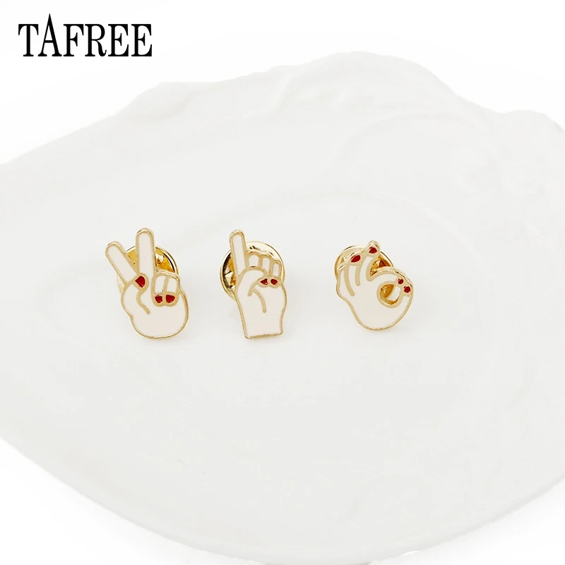 TAFREE OK Yeah Scissors Gesture Lapel Pins Drip Oil Brooches Japanese Original Series Pins Up Alloy Accessories Cartoon Badge
TAFREE OK Yeah Scissors Gesture Lapel Pins Drip Oil Brooches Japanese Original Series Pins Up Alloy Accessories Cartoon Badge