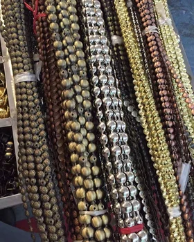 (200 Meters/lot) 16MM Gold / Antique Bronze Decorative Nail Tack Strips With Nails Sewing Fasteners Embellishments
(200 Meters/lot) 16MM Gold / Antique Bronze Decorative Nail Tack Strips With Nails Sewing Fasteners Embellishments