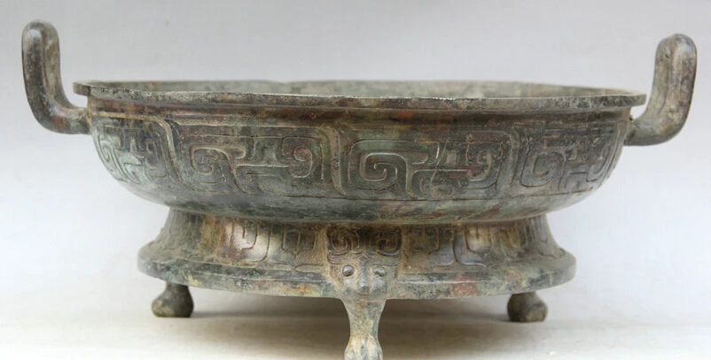 S2110 18" Old Chinese Bronze Folk 3 Foot Beast Head handle pan cauldron holloware D0317
S2110 18" Old Chinese Bronze Folk 3 Foot Beast Head handle pan cauldron holloware D0317