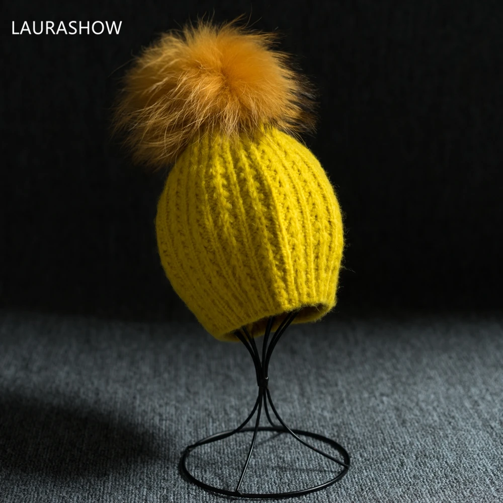 LAURASHOW Winter 16-17cm Real Raccoon Mink Fur Ball Pompoms Hat Knitted Girls Warm Cap Beanies Wool Cap
LAURASHOW Winter 16-17cm Real Raccoon Mink Fur Ball Pompoms Hat Knitted Girls Warm Cap Beanies Wool Cap