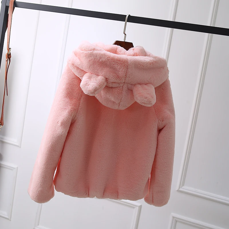 2019 New Faux Fur Coat With Hood High Waist Fashion Slim Black Red Pink Faux Fur Jacket Fake Rabbit Fur
2019 New Faux Fur Coat With Hood High Waist Fashion Slim Black Red Pink Faux Fur Jacket Fake Rabbit Fur