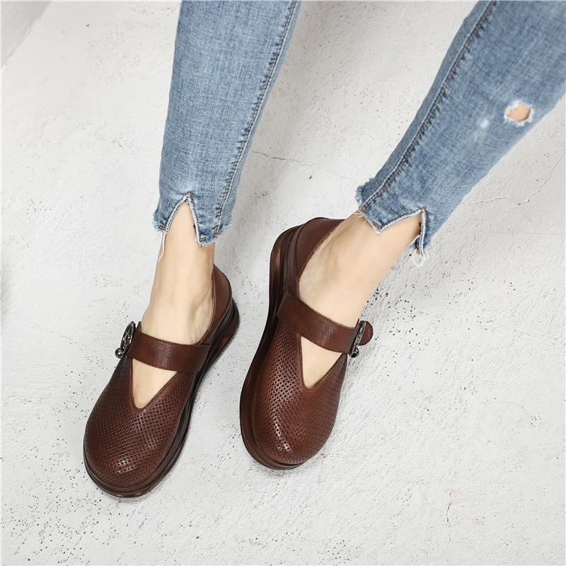 Women Genuine Leather Pumps Brand 4 CM Low Heel Wedge Shoes Spring 2019 Women Leather Pump Coffee Retro Hollow Out Handmade Shoe
Women Genuine Leather Pumps Brand 4 CM Low Heel Wedge Shoes Spring 2019 Women Leather Pump Coffee Retro Hollow Out Handmade Shoe