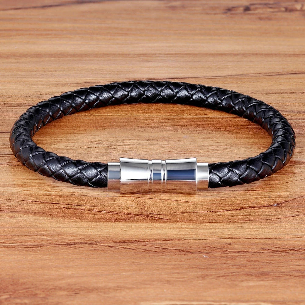 TYO Minimalist Geometric Pattern Stainless Steel Genuine Leather Bracelet For Men Hand Jewelry Commemorative Significance
TYO Minimalist Geometric Pattern Stainless Steel Genuine Leather Bracelet For Men Hand Jewelry Commemorative Significance