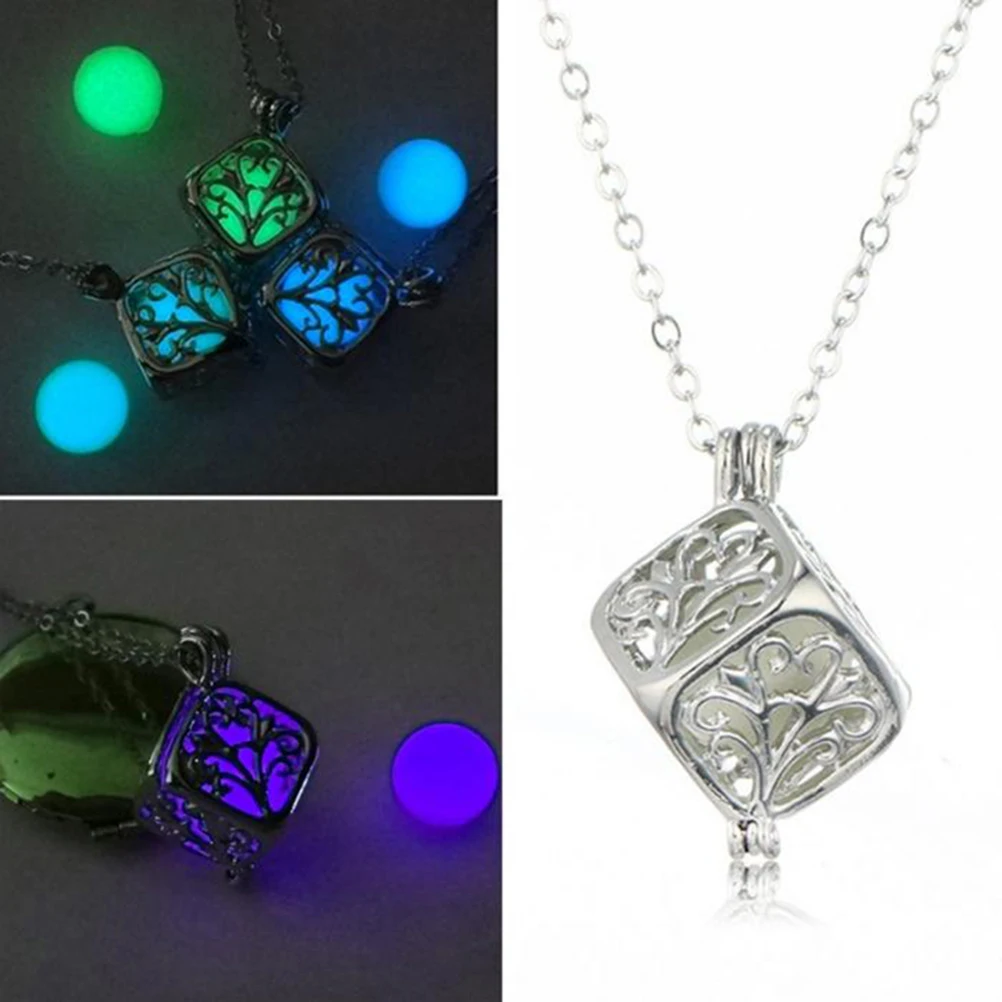 PIXNOR Hollow Cube Shape Luminous Pendant Locket Necklace Glow in the Dark Pendants Collares Sweater Chain Jewelry Decor
PIXNOR Hollow Cube Shape Luminous Pendant Locket Necklace Glow in the Dark Pendants Collares Sweater Chain Jewelry Decor