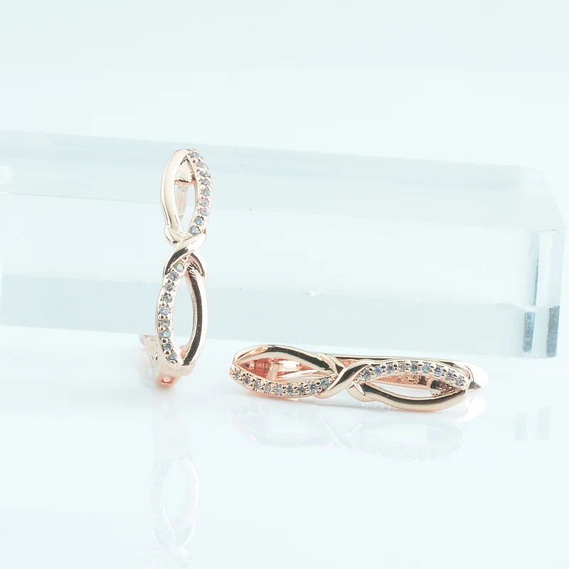 FJ Women 585 Rose Gold Color Twisted Cubic Zircon Eight Shaped Dangle Smart Drop Earrings
FJ Women 585 Rose Gold Color Twisted Cubic Zircon Eight Shaped Dangle Smart Drop Earrings