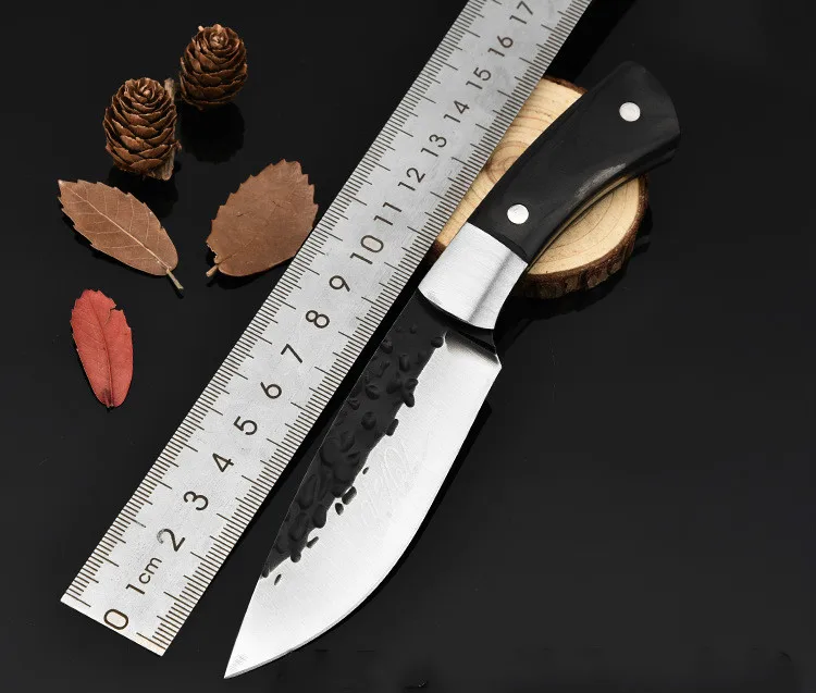 Straight knife high hardness steel camping knife wilderness survival camping damascus chef knife cleaver
Straight knife high hardness steel camping knife wilderness survival camping damascus chef knife cleaver