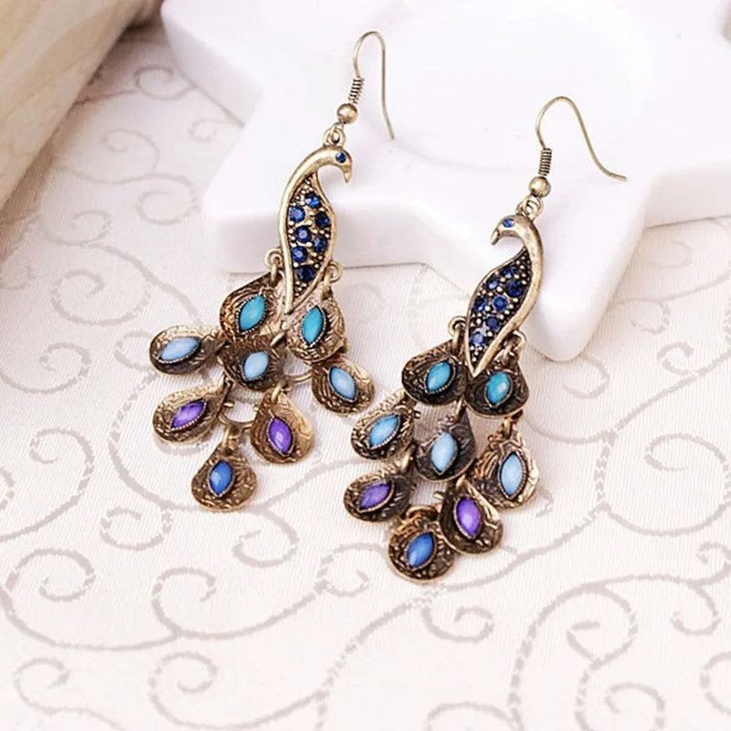 Drop earrings For women Fashion Vintage Crystal Earring Peacock Eardrop Christmas Accessories Creative Gift
Drop earrings For women Fashion Vintage Crystal Earring Peacock Eardrop Christmas Accessories Creative Gift