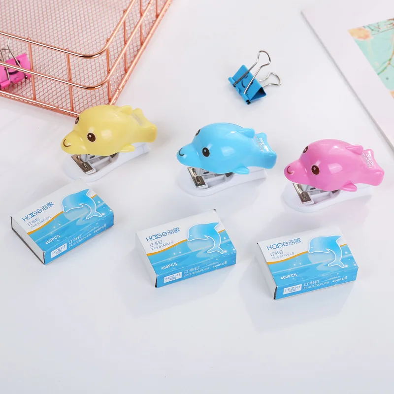 Mini Creative Office Stationery Stapler Cute Dolphin 12# Stapler Set Student Stapler Stapler With Welf-supplied Function
Mini Creative Office Stationery Stapler Cute Dolphin 12# Stapler Set Student Stapler Stapler With Welf-supplied Function