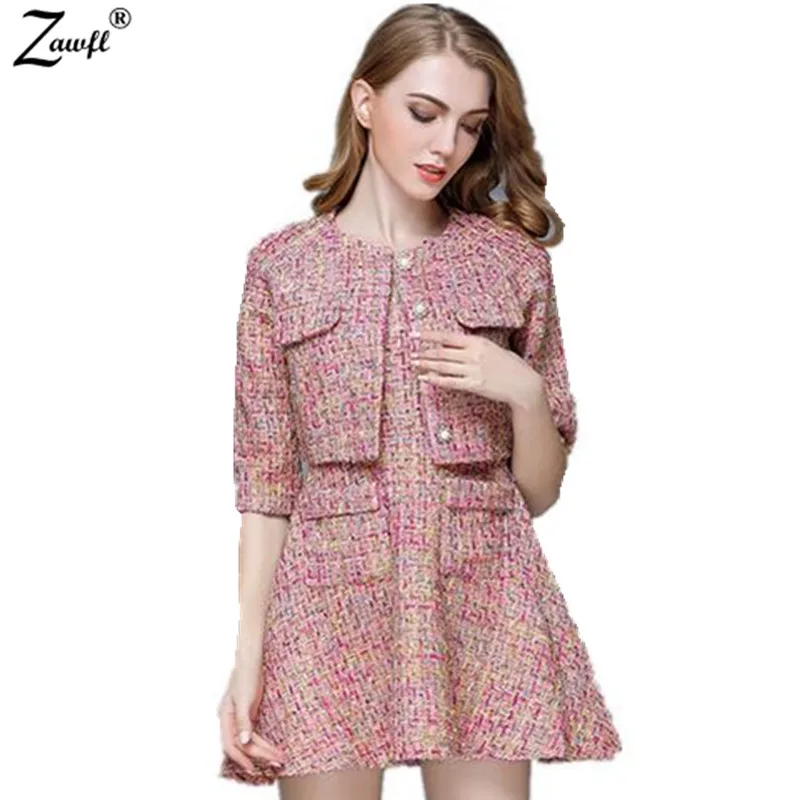 ZAWFL 2019 Runway Vestidos Winter Women 2 Piece Set Dress Tweed Half Sleeve Single breasted Jacket Coat + Tank V Neck Mini Skirt
ZAWFL 2019 Runway Vestidos Winter Women 2 Piece Set Dress Tweed Half Sleeve Single breasted Jacket Coat + Tank V Neck Mini Skirt