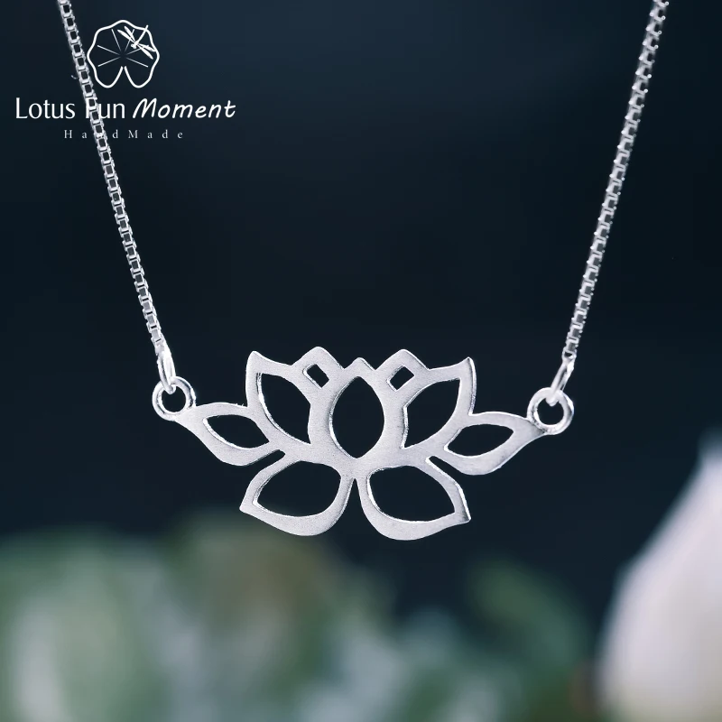 Lotus Fun Moment Real 925 Sterling Silver Handmade Fashion Jewelry Hollow Out Lotus Necklace with Pendant Acessorios for Women
Lotus Fun Moment Real 925 Sterling Silver Handmade Fashion Jewelry Hollow Out Lotus Necklace with Pendant Acessorios for Women