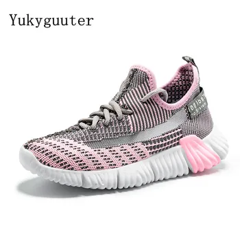 Woman Sports Running Shoes Flats Outdoor Summer Breathable Couple Shoes Lightweight Athletic Mesh Sneakers Lace Up Women
Woman Sports Running Shoes Flats Outdoor Summer Breathable Couple Shoes Lightweight Athletic Mesh Sneakers Lace Up Women