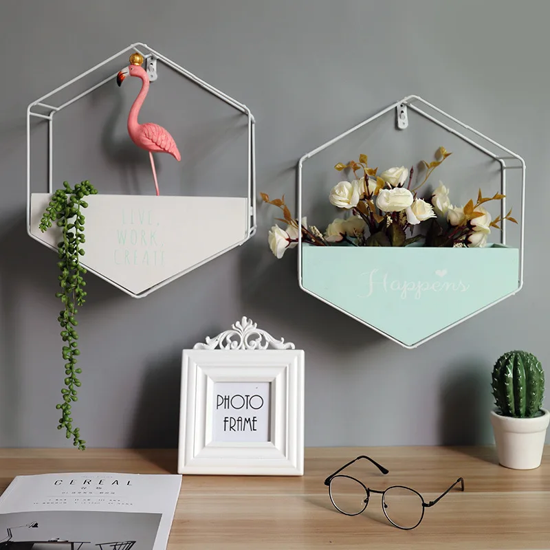1Pc Nordic Living Room Iron&Wood Wall Hanging Hexagon Household Balcony Wall Decoration Creative Flower Pot Wall Decoration Rack
1Pc Nordic Living Room Iron&Wood Wall Hanging Hexagon Household Balcony Wall Decoration Creative Flower Pot Wall Decoration Rack