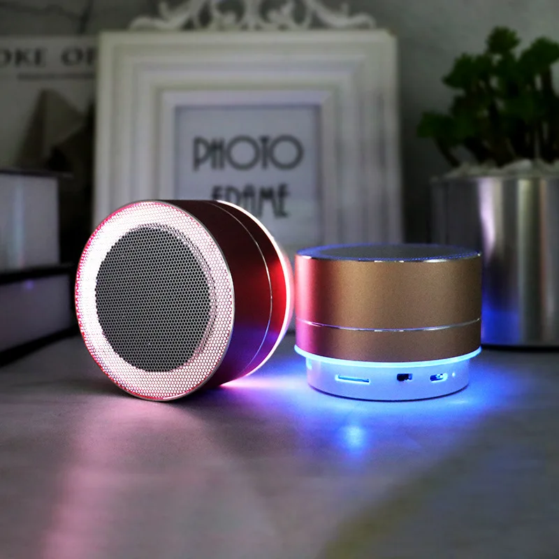 Support USB TF Card Speakers Portable mini Metal Wireless Bluetooth Speaker Colorful Lighting 360 Degree Stereo Surround Sound
Support USB TF Card Speakers Portable mini Metal Wireless Bluetooth Speaker Colorful Lighting 360 Degree Stereo Surround Sound
