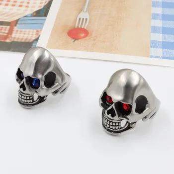 Personality punk fashion jewelry boutique gem set skull men's titanium steel ring free shipping
Personality punk fashion jewelry boutique gem set skull men's titanium steel ring free shipping