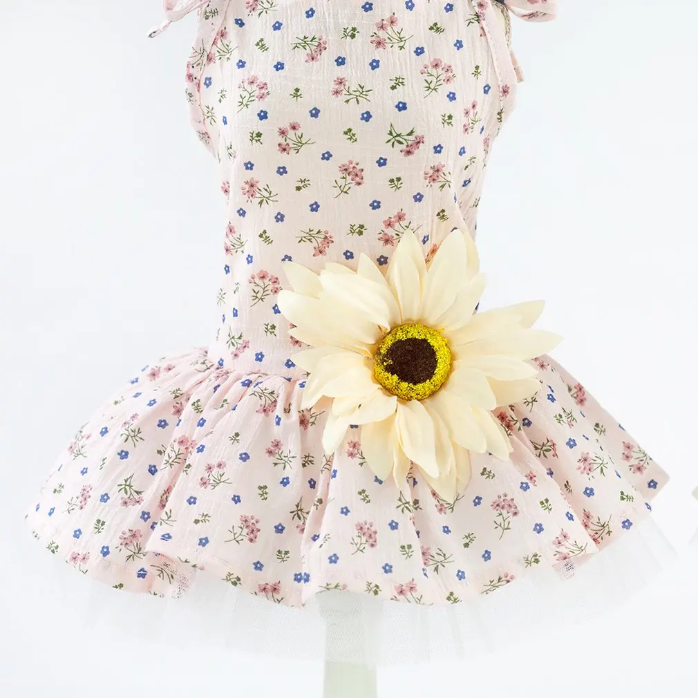 Fashionable Pet Dog Dress Spring Summer Dog Clothes Dresses Dog Dress Small Daisy Skirt Dog Clothes Pet Supplies
Fashionable Pet Dog Dress Spring Summer Dog Clothes Dresses Dog Dress Small Daisy Skirt Dog Clothes Pet Supplies
