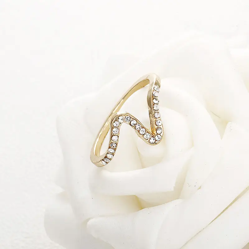 exquisite crystal fashion snake shape set rhinestone gold color lover ring for women trendy jewelry g31
exquisite crystal fashion snake shape set rhinestone gold color lover ring for women trendy jewelry g31
