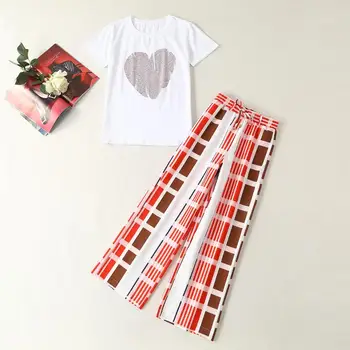 European and American women's fashion 2019 spring new style Short-sleeved heart irons diamond T-shirt Plaid pants suit
European and American women's fashion 2019 spring new style Short-sleeved heart irons diamond T-shirt Plaid pants suit
