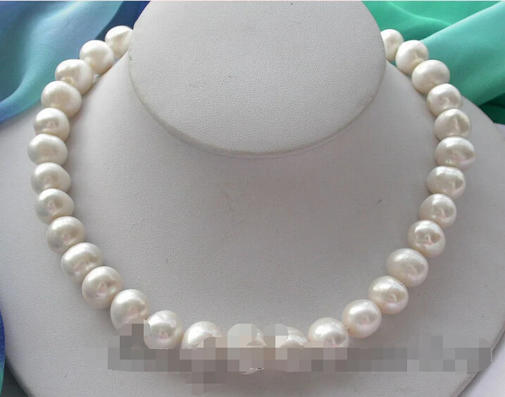 Free shipping >>>>>z3379 REAL Big 17" 13MM white round freshwater pearl necklace
Free shipping >>>>>z3379 REAL Big 17" 13MM white round freshwater pearl necklace