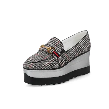 New age season grid thick bottom square head high with waterproof platform wedge 33-42 British wind shoes 18329
New age season grid thick bottom square head high with waterproof platform wedge 33-42 British wind shoes 18329