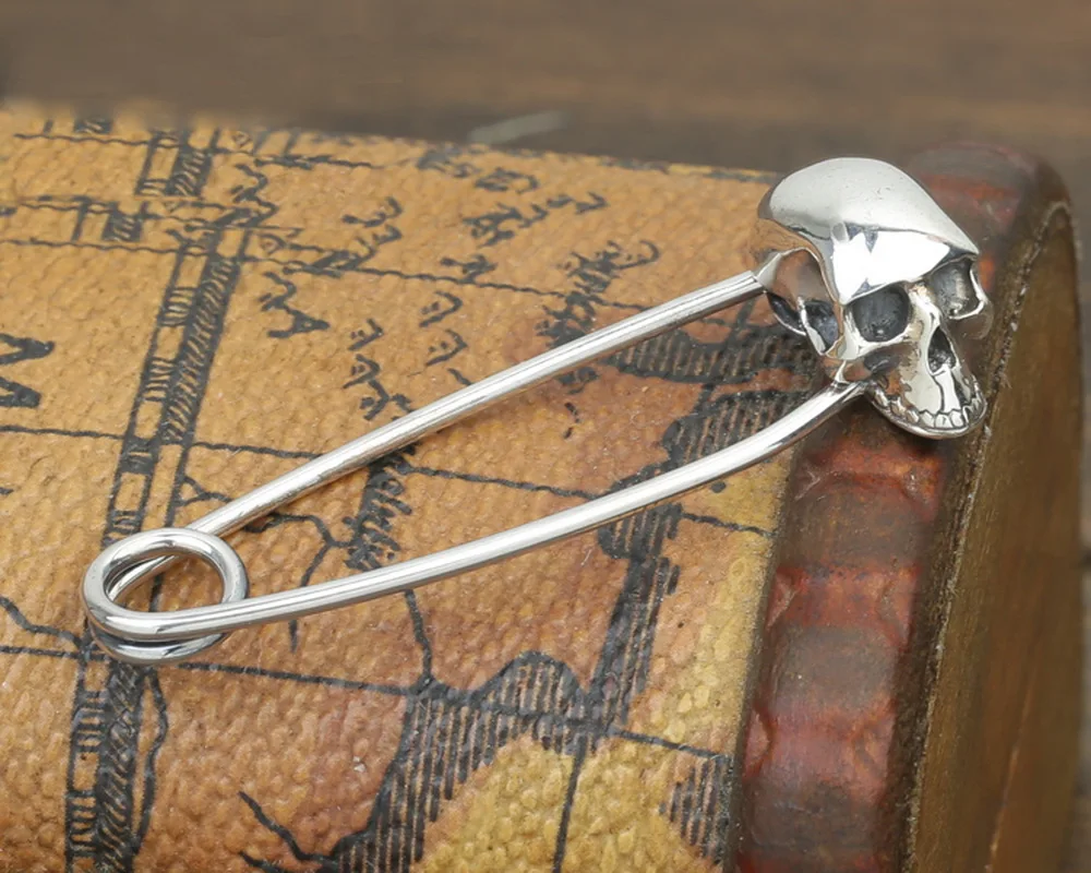 Pure 925 Sterling Silver Jewelry Skull Brooches Punk For Women And Men Thai Silver Pins Skeleton Fine Gift X101
Pure 925 Sterling Silver Jewelry Skull Brooches Punk For Women And Men Thai Silver Pins Skeleton Fine Gift X101