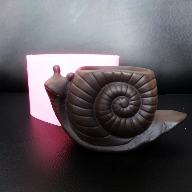 3D Snail Mold for Concrete flowerpot making DIY Garden Decorating Desktop Cement Planter Silicone Pot Making Mold
3D Snail Mold for Concrete flowerpot making DIY Garden Decorating Desktop Cement Planter Silicone Pot Making Mold