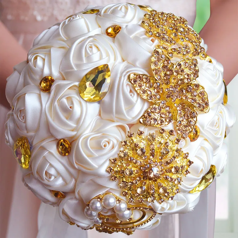 AYiCuthia Gorgeous Gold Brooches Wedding Bouquet Silk Roses Bridal Bouquet Rhinestones Colorful Bride 's Bouquet with pearl S16
AYiCuthia Gorgeous Gold Brooches Wedding Bouquet Silk Roses Bridal Bouquet Rhinestones Colorful Bride 's Bouquet with pearl S16