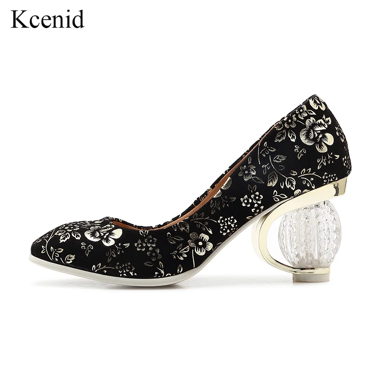 Kcenid New crystal high heels large size 34-43 closed toe fashion print pattern women pumps strange heel ladies dress shoes 2019
Kcenid New crystal high heels large size 34-43 closed toe fashion print pattern women pumps strange heel ladies dress shoes 2019