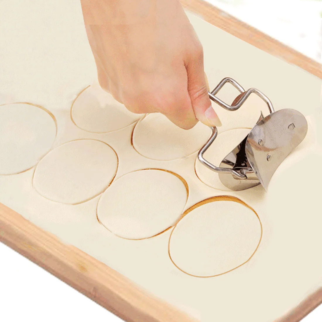 baking tools Top Portable Kitchen DIY Baking Tool for Dumpling Maker Circular Pastry Cutter Dough Press
baking tools Top Portable Kitchen DIY Baking Tool for Dumpling Maker Circular Pastry Cutter Dough Press