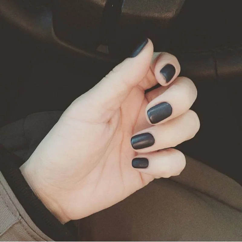 24pcs Matte Solid Pure Black Fake Nails Press on Black Frosted False Nail Full Cover Short Square False Nails with Glue Sticker
24pcs Matte Solid Pure Black Fake Nails Press on Black Frosted False Nail Full Cover Short Square False Nails with Glue Sticker