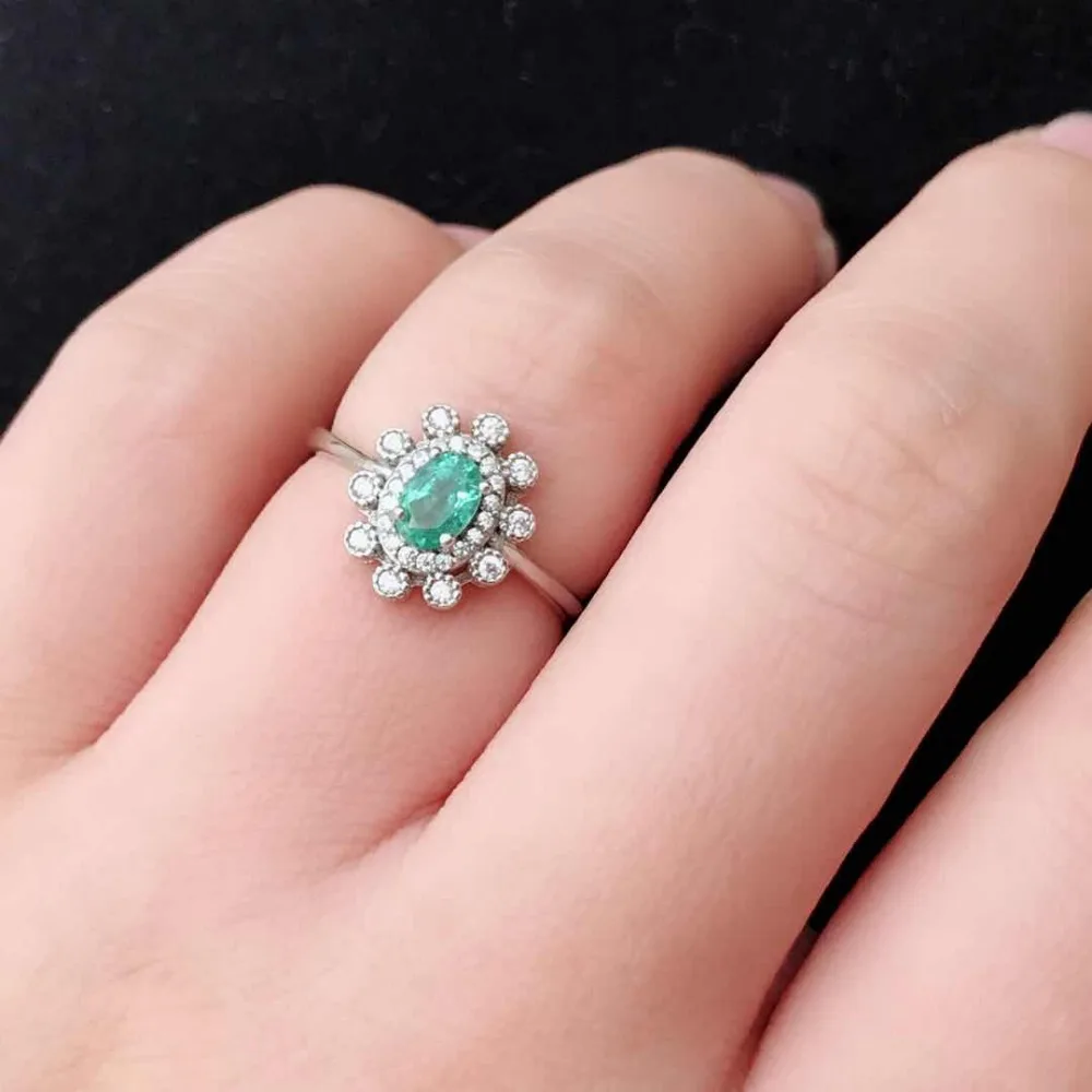 925 sterling silver Natural Emerald Ring fine Jewelry Customizable women 4*6mm open new wholesale
925 sterling silver Natural Emerald Ring fine Jewelry Customizable women 4*6mm open new wholesale