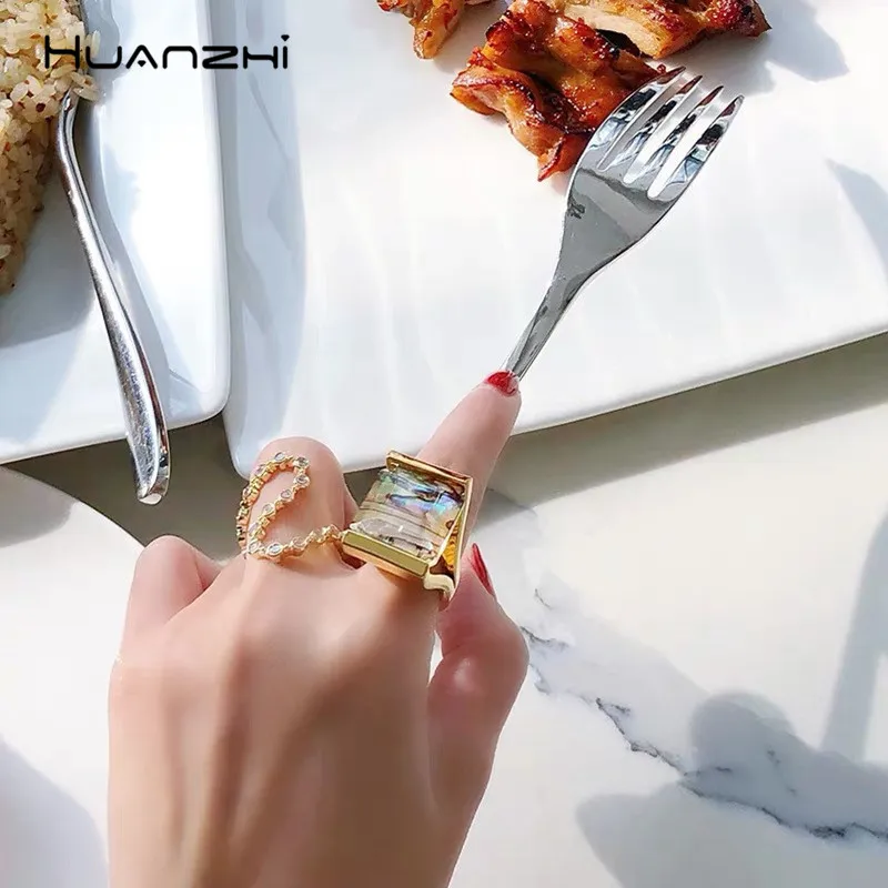 HUANZHI Chic Square Zircon Rhinestone Shining Colorful Geometric S Shape Line Finger Rings for Women Girls Party Jewelry Gifts
HUANZHI Chic Square Zircon Rhinestone Shining Colorful Geometric S Shape Line Finger Rings for Women Girls Party Jewelry Gifts