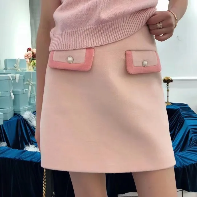 high quality pink wool skirt women pearls high waist short mini skirt designer runway autumn winter a line bodycon skirt F216
high quality pink wool skirt women pearls high waist short mini skirt designer runway autumn winter a line bodycon skirt F216