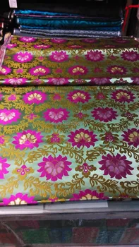 Hangzhou silk brocade woven damask fabric cheongsam cushion light green back with purple Dark Voilet lotus flowers
Hangzhou silk brocade woven damask fabric cheongsam cushion light green back with purple Dark Voilet lotus flowers