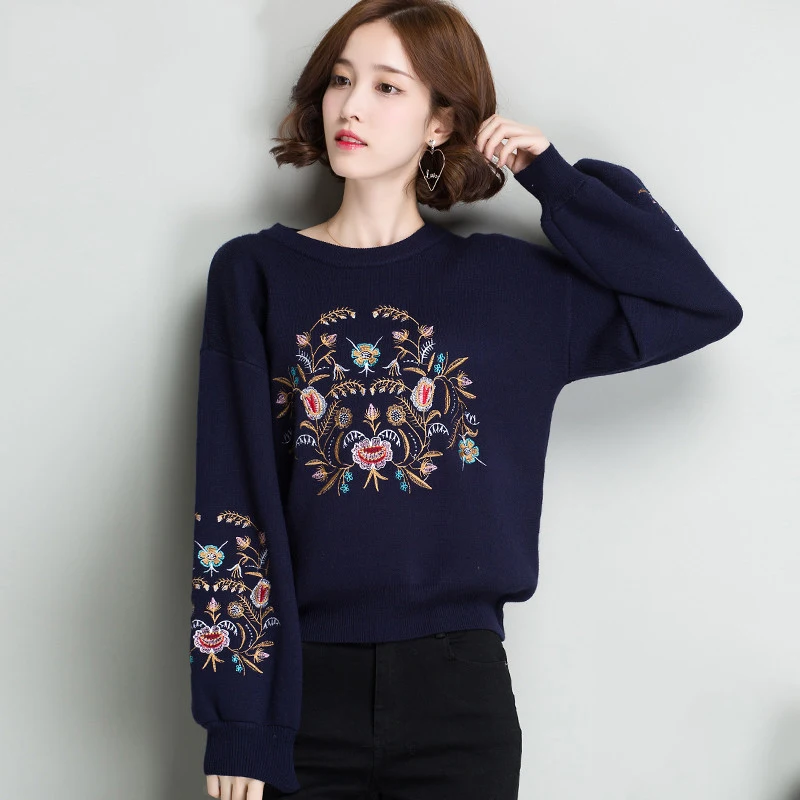 Camisola 2018 Korean Autumn Winter Fashion New Flowers Round Collar Lantern sleeve Loose Embroidered Sweater Women M-2XL NO313
Camisola 2018 Korean Autumn Winter Fashion New Flowers Round Collar Lantern sleeve Loose Embroidered Sweater Women M-2XL NO313