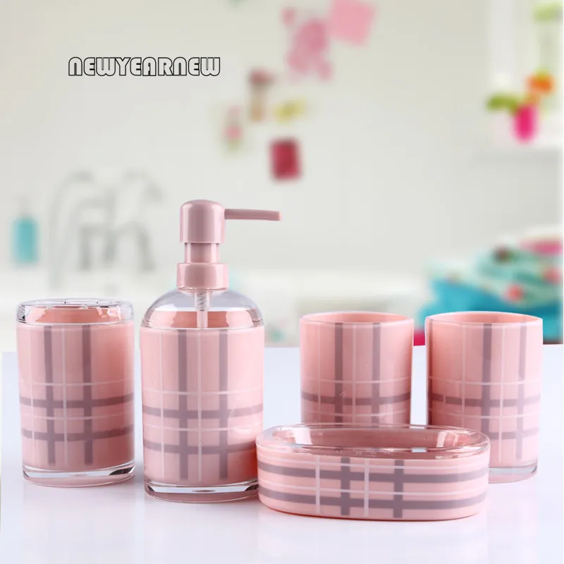 NEWYEARNEW 4 colors Acrylic European Style Bathroom Accessories Set Home Decoration Wedding Gift Love Creative Valentine Gift
NEWYEARNEW 4 colors Acrylic European Style Bathroom Accessories Set Home Decoration Wedding Gift Love Creative Valentine Gift