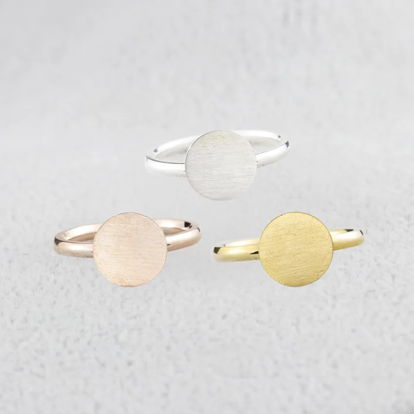 Wholesale 10pcs/lot Stainless Steel Round Signet Rings For Women Jewelry Minimalist Gold Color Circle Finger Rings Men Anel
Wholesale 10pcs/lot Stainless Steel Round Signet Rings For Women Jewelry Minimalist Gold Color Circle Finger Rings Men Anel